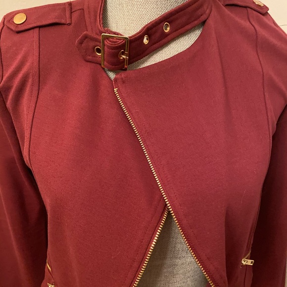 Burgundy Blazer with rose gold/gold hardware. - Picture 2 of 3